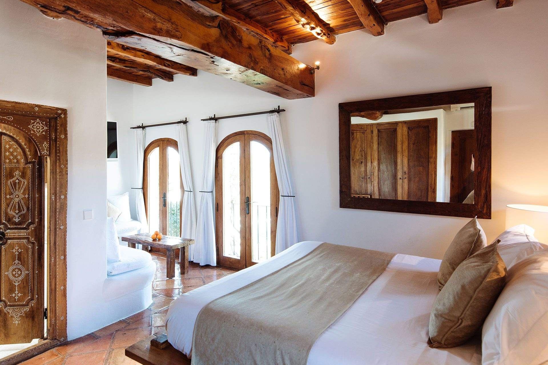 atzaro-agroturismo-ibiza-luxury-hotel-bedrooms-double-superior-3